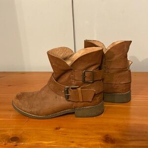 Steve Madden leather boots